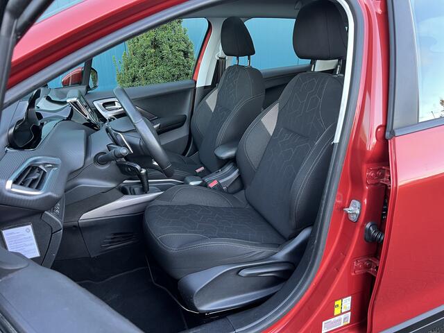 Peugeot 2008 1.2 Aut. PureTech Active AUT. PANO | TREKH | CRUISE | NAV | PDC | BT | AC