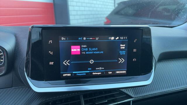 Peugeot 2008 1.2 PureTech Active CARPLAY / NAVI / AIRCO / PDC / BLUETOOTH / CRUISE / DAB+ / NL-AUTO
