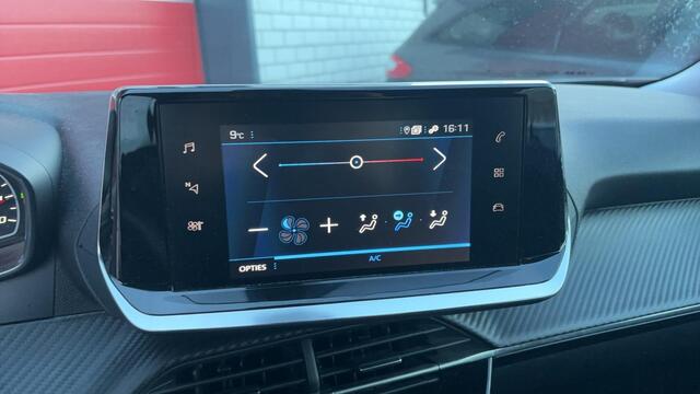 Peugeot 2008 1.2 PureTech Active CARPLAY / NAVI / AIRCO / PDC / BLUETOOTH / CRUISE / DAB+ / NL-AUTO