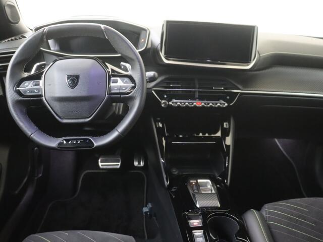 Peugeot 2008 1.2 Hybrid 145 GT | Full Map Navi | Stoelverwarming | Alcantara | Camera |