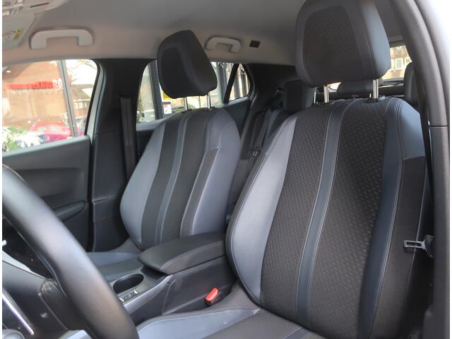 Peugeot 2008 130 Pk * AUTOMAAT * Allure Plaatje van een automobiel ! Vingerhoets; Vierde Generatie Eersteklas Service. Al meer dan 100 jaar een begrip in de Brabantse Kempen.