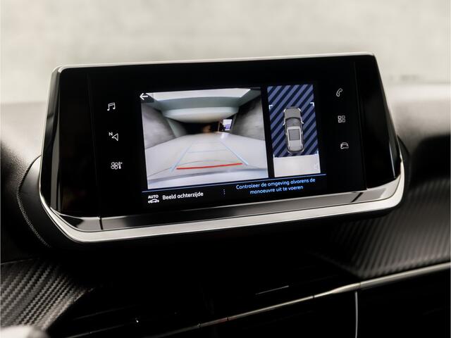 Peugeot 2008 1.2 PureTech Allure Sport Automaat (APPLE CARPLAY, NAVIGATIE, CLIMATE, 360 CAMERA, LEDER, SPORTSTOELEN, GETINT GLAS, ZWART HEMEL, CRUISE, NIEUWSTAAT)