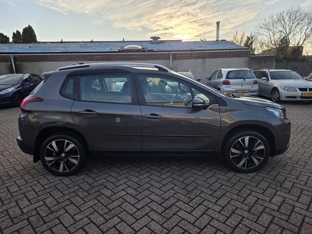 Peugeot 2008 1.2 PureT. Blue Lion, navi, airco, apple carplay/andriod