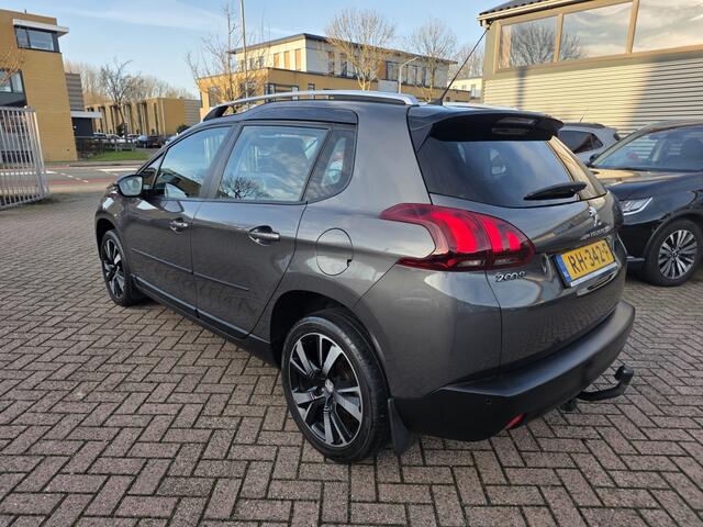 Peugeot 2008 1.2 PureT. Blue Lion, navi, airco, apple carplay/andriod
