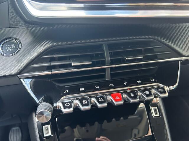 Peugeot 2008 1.2 PT B.L. Allure CAMERA / VIRTUAL COCKPIT / NAVI / CLIMA / CAR