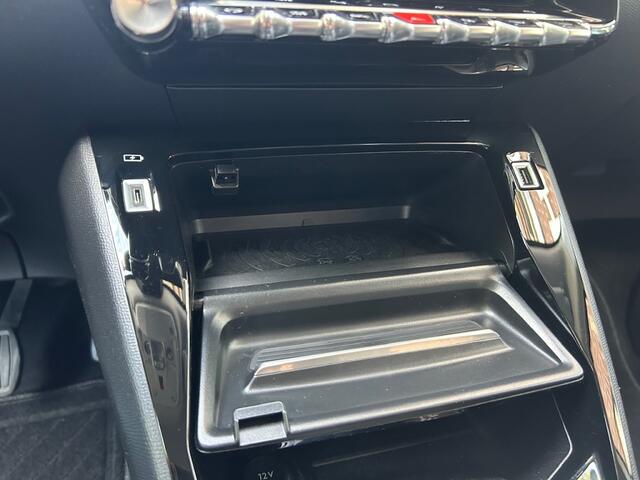 Peugeot 2008 1.2 PT B.L. Allure CAMERA / VIRTUAL COCKPIT / NAVI / CLIMA / CAR