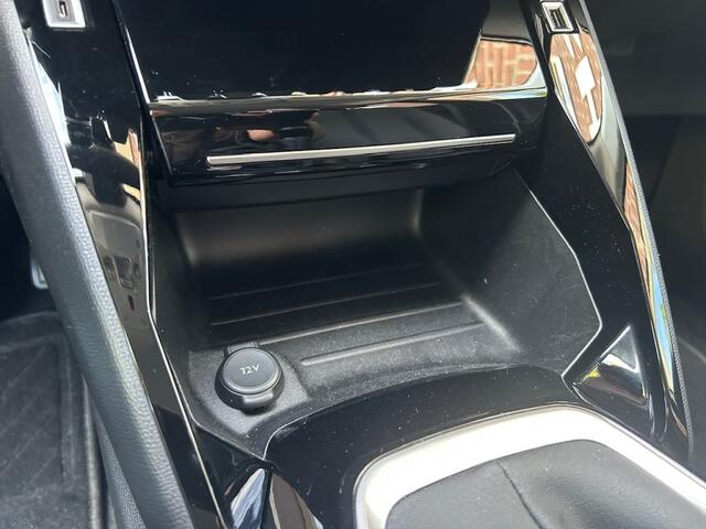 Peugeot 2008 1.2 PT B.L. Allure CAMERA / VIRTUAL COCKPIT / NAVI / CLIMA / CAR