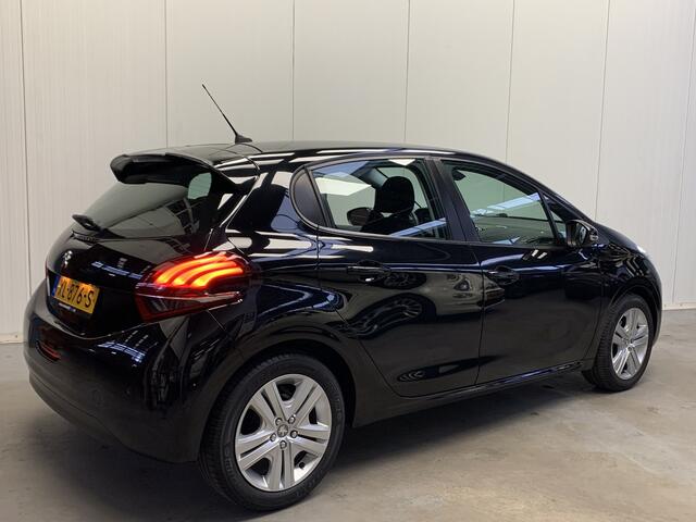 Peugeot 208 1.2 PureTech Signature NAVIGATIE-AIRCO-PDC-CRUISE CONTROL-5DEURS