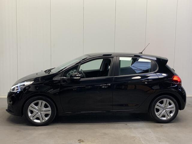 Peugeot 208 1.2 PureTech Signature NAVIGATIE-AIRCO-PDC-CRUISE CONTROL-5DEURS