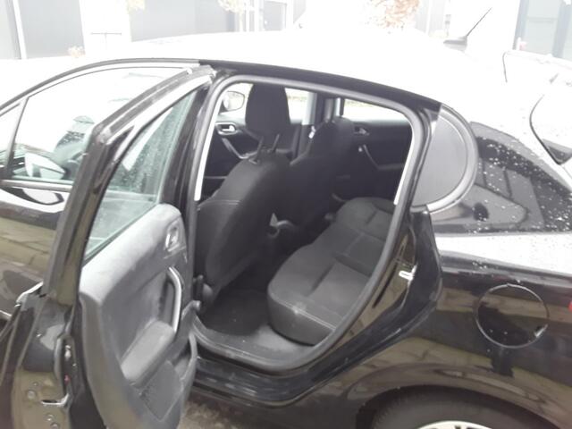 Peugeot 208 1.2 PURETECH ACTIVE