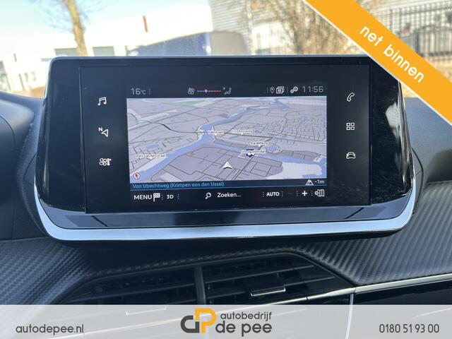 Peugeot 208 1.2 PureTech Active GARANTIE/CARPLAY/CLIMA/CRUISE/NAVI/PARKEERSENS./LICHTMETAAL rijklaarprijs!