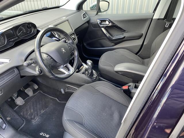 Peugeot 208 1.2 PureTech Blue Lease Executive 5-Drs, Clima, Navi, CC, PDC, Bluetooth, PDC, LM, z.g.a.n. APK - Inruil Mogelijk -