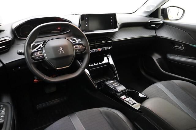 Peugeot 208 1.2 PureTech Allure 100 PK | Automaat | Achteruitrijcamera | Navigatie | Parkeersensoren | Privacy Glass | Lichtmetalen velgen | Climate Control