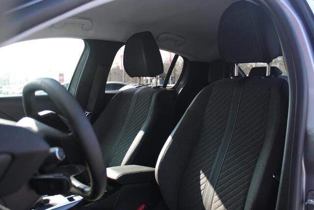 Peugeot 208 1.2 100PK ALLURE | CAMERA VOOR + ACHTER | KEYLESS ENTRY/START | DODEHOEK DETECTIE | NAVIGATIE | DRAADLOZE APPLE CARPLAY/ANDROID AUTO | PARKEERSENSOREN VOOR + ACHTER | ADAPTIVE CRUISE CONTROL | DAB+ RADIO | LED KOPLAMPEN |