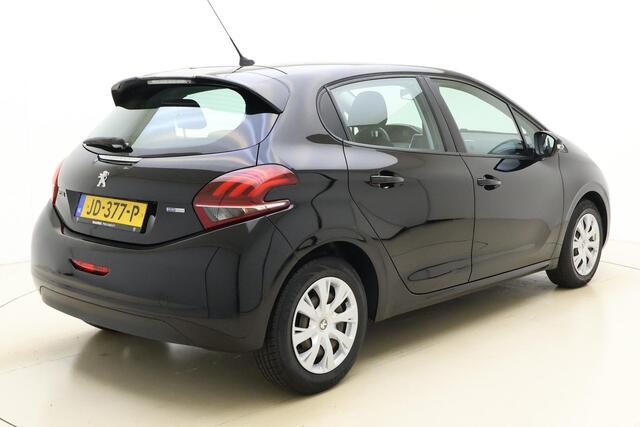 Peugeot 208 1.2 PureTech Active 82 PK | Handgeschakeld | Airco | Cruise Control | Radio | Navigatie | Elektrische ramen |