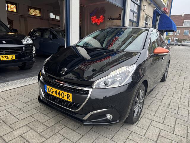 Peugeot 208 1.2 PureTech Roland Garros NL AUTO/ 111 PK/PANO/LEDER