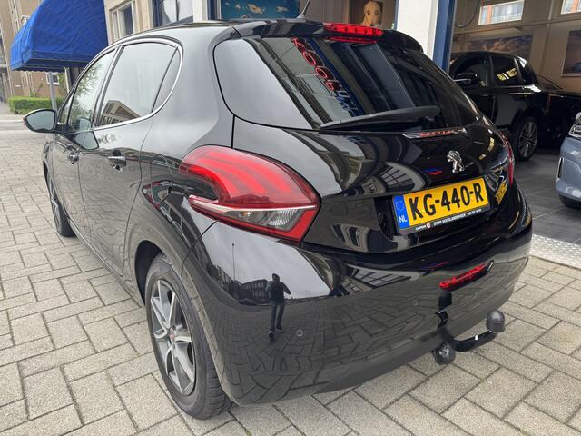 Peugeot 208 1.2 PureTech Roland Garros NL AUTO/ 111 PK/PANO/LEDER