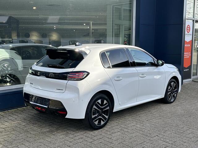 Peugeot 208 Hybrid 110 e-DCS6 Allure | 2025 auto! | Hybride Elektrisch rijden met Automaat | Achteruitrij-Camera | Stoelverwarming | LED Verlichting | Navigatie via Apple Carplay/Android Auto | Lichtmetalen Velgen | Cruise & Climate Control | Keyless-Entry |