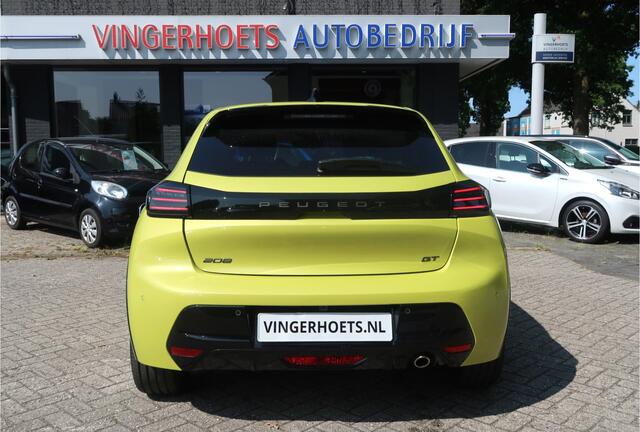 Peugeot 208 100 Pk. *** GT *** Nieuw Type *** Draadloos Apple CarPlay / Android Auto met Google Maps Navigatie en Spotify * Keyless Entry & Start Button * Achteruitrij Parkeer Camera * 1/2 Leder Interieur * DAB Radio * L.M. Velgen * Full Vingerhoets; Vierde Generatie
