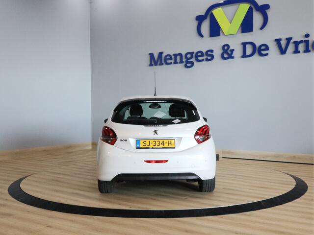 Peugeot 208 1.2 PureTech Blue Lease Executive Airco ECC | Cruise Control | Parkeersensoren | NAP | Isofix | Apple Carplay
