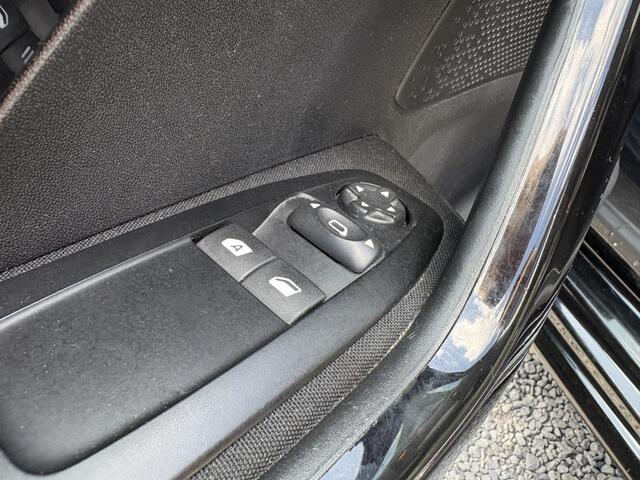 Peugeot 208 208 1.2 STOELVERWARMING | 5DRS | AIRCO | NW APK