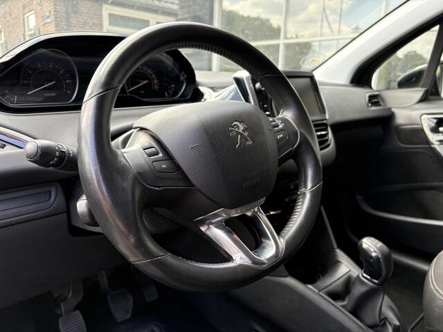 Peugeot 208 208 1.2 STOELVERWARMING | 5DRS | AIRCO | NW APK
