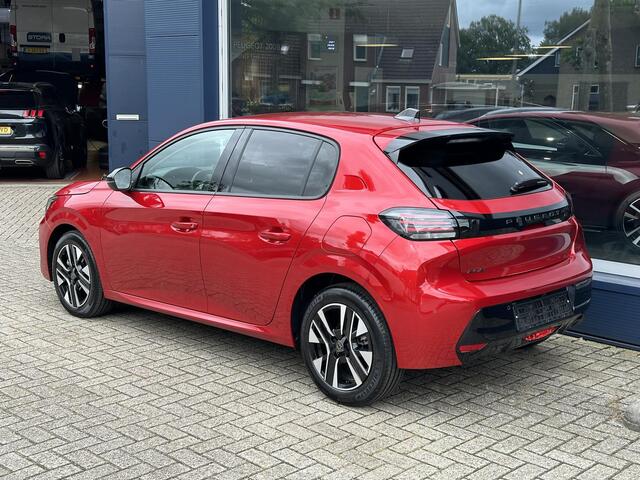 Peugeot 208 1.2 Turbo 100 PK Allure | ¤ 4200 DEMO korting | Nieuwste Model | 2025 Auto | Stoelverwarming | Navigatie via Telefoon | LED Verlichting | Parkeersensoren | Privacy Glas | Half Lederen Bekleding | Lichtmetalen Velgen |