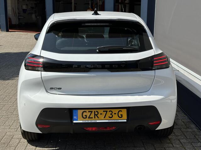 Peugeot 208 1.2 Style | Ruim ¤ 4.000 DEMO Voordeel | Navigatie | Private Lease Vanaf ¤ 359 P/M ! | LED Verlichting | Cruise Control | Airco | Parkeersensoren | Draadloos Apple Carplay & Android Auto | Leren Stuurwiel |