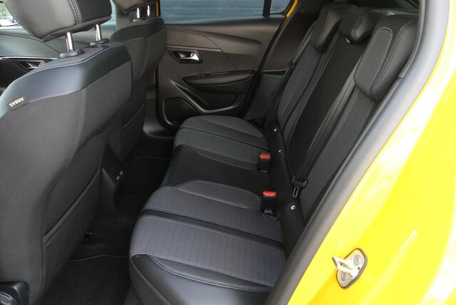 Peugeot 208 1.2 PureTech Allure Pack ADAPTIEVE CRUISE, CLIMA, NAVI, 360° CAMERA, 21.587KM