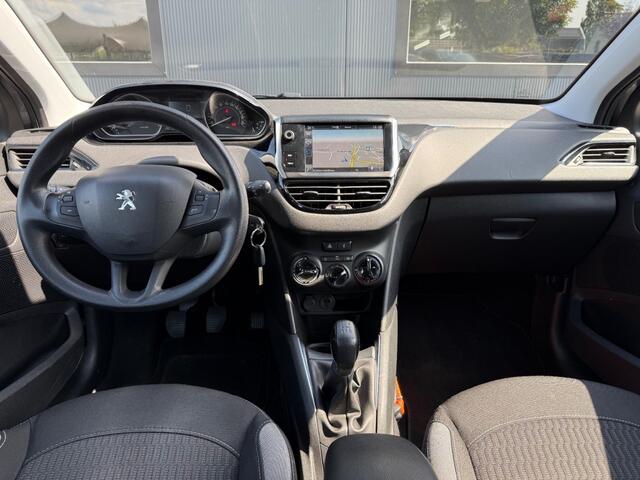Peugeot 208 1.2 PureTech Blue Lion / Navi / Cruise / Parkeersens. / Bluetooth