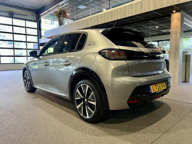 Peugeot 208 1.2 PureTech GT Panorama | Camera | Navigatie | Carplay/Android | Nieuwe distributie riem