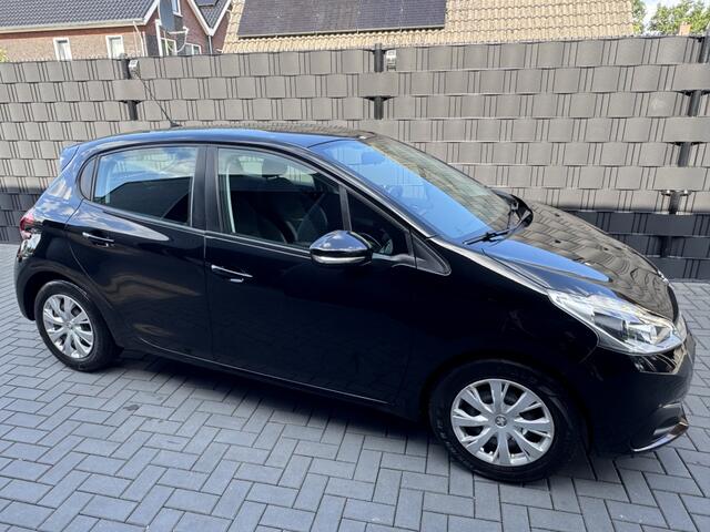 Peugeot 208 1.2 PureTech Blue Lion| AIRCO| NAVI| CRUISE| PDC| NAP
