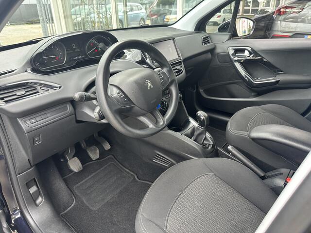 Peugeot 208 1.2 PureTech Blue Lion CARPLAY,CRUISE,TREKHAAK
