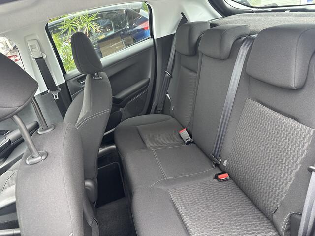 Peugeot 208 1.2 PureTech Blue Lion CARPLAY,CRUISE,TREKHAAK