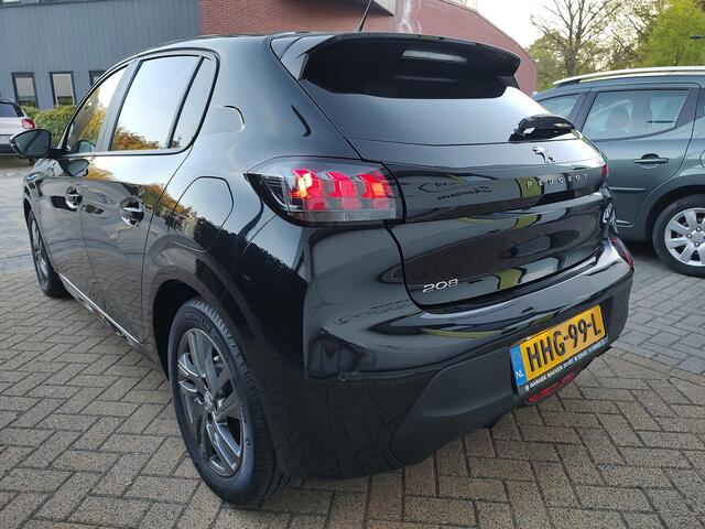 Peugeot 208 1.2 PureTech Active Pack Led Stoelverwarming Navi-Carplay