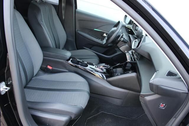 Peugeot 208 1.2 PureTech 100pk Allure Pack Automaat EAT8 Airco Carplay 1e eigenaar