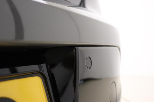 Peugeot 208 Hybrid 100 e-DCS6 Allure | Apple carplay/Aindroid auto | Cruise control adaptief | LED verlichting | Achteruitrij camera | Navigatiesysteem | Stoelverwarming |