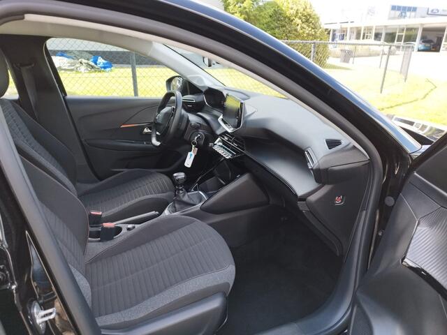 Peugeot 208 1.2 PureTech Active Pack ** 101 PK ** 6-bak ** NAVI ** Stoelverwarming **