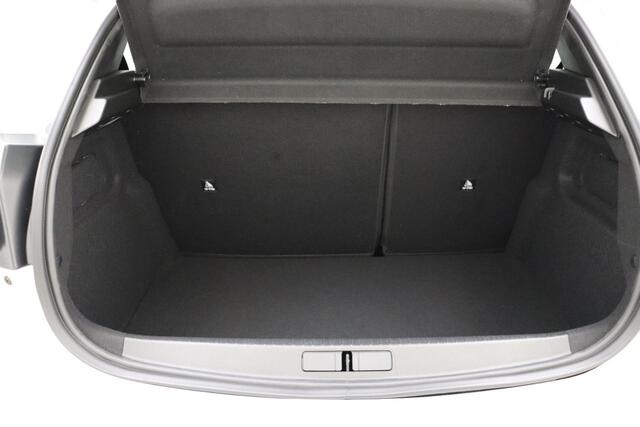 Peugeot 208 1.2 Hybrid 110 e-DCS6 Allure | Navigatie | Apple Carplay/Android Auto | Climate & Cruise Control | Camera v+a | LED koplampen