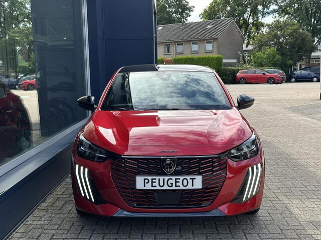 Peugeot 208 1.2 Hybrid 145 PK GT Automaat | Meest Complete Uitvoering | Glazen Panoramadak | Navigatie | 360 Graden Camera | Dode Hoek Detectie | Climate Control | Keyless Entry & Start | Cruise Control | Sportstoelen | 17" Lichtmetalen Velgen | Full LED Verlichting 