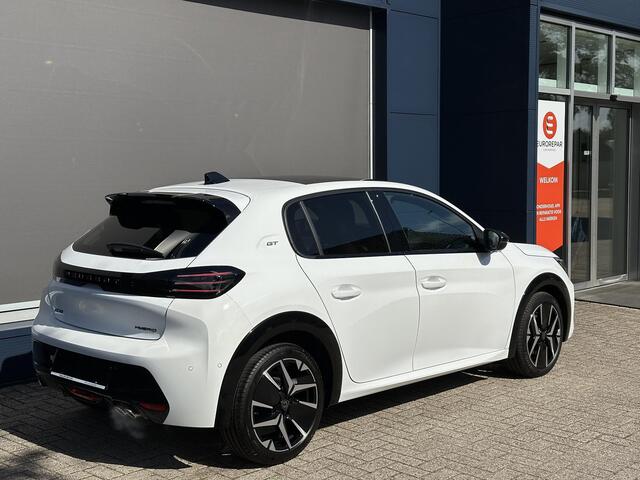 Peugeot 208 1.2 Hybrid 145 PK GT Automaat | Meest Complete Uitvoering | Glazen Panoramadak | Navigatie | 360 Graden Camera | Dode Hoek Detectie | Climate Control | Keyless Entry & Start | Cruise Control | Sportstoelen | 17" Lichtmetalen Velgen | Full LED Verlichting 