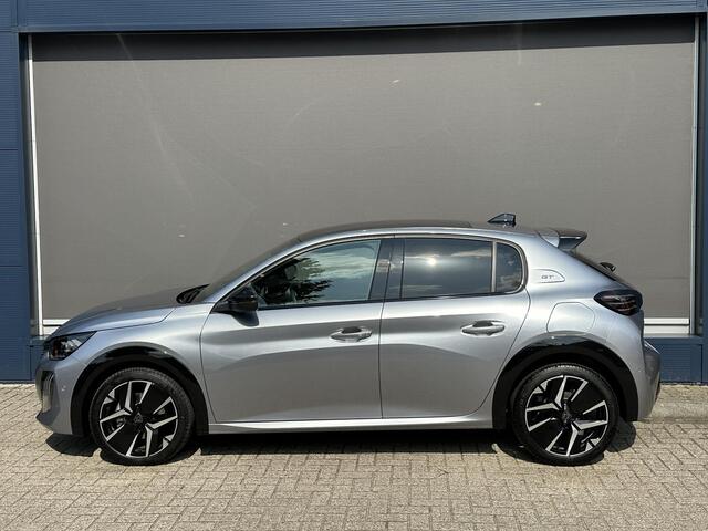 Peugeot 208 1.2 Hybrid 110 PK GT Automaat | Meest Complete Uitvoering | Glazen Panoramadak | Navigatie | 360 Graden Camera | Dode Hoek Detectie | Climate Control | Keyless Entry & Start | Cruise Control | Sportstoelen | 17" Lichtmetalen Velgen | Full LED Verlichting 