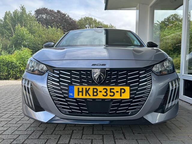 Peugeot 208 Hybrid 100pk Automaat Allure | Achteruitrijcamera | Navigatie | Stoelverwarming | Adaptieve Cruise Control | Luxe uitvoering!