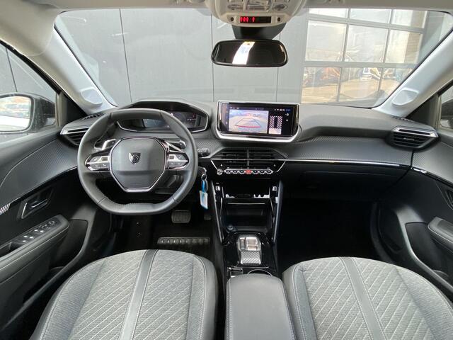 Peugeot 208 Hybrid 100pk Automaat Allure | Achteruitrijcamera | Navigatie | Stoelverwarming | Adaptieve Cruise Control | Luxe uitvoering!