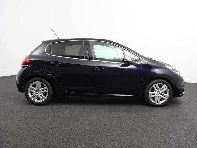 Peugeot 208 1.2 PureTech Allure Airco Cruise control Parkeersensoren achter LED Navigatie