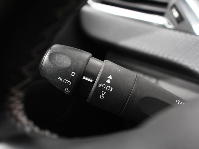 Peugeot 208 1.2 PureTech Allure Airco Cruise control Parkeersensoren achter LED Navigatie