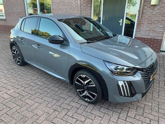 Peugeot 208 Hybrid 136 e-DCS6 GT