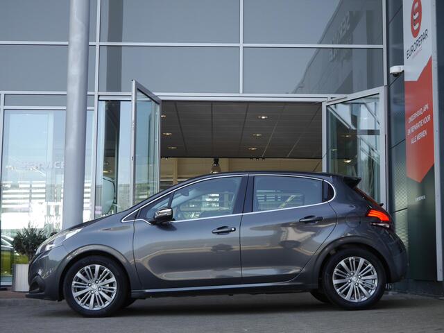 Peugeot 208 1.2 PureTech Allure | Cruise control | Navigatie | Lichtmetalen velgen | Climate control | Apple Carplay/Android Auto | Parkeersensoren achter