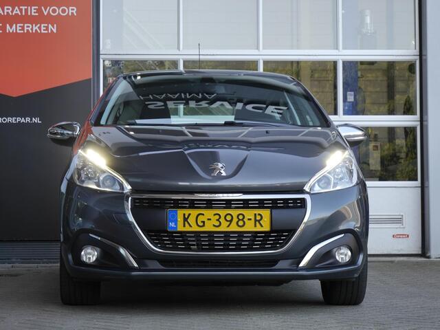 Peugeot 208 1.2 PureTech Allure | Cruise control | Navigatie | Lichtmetalen velgen | Climate control | Apple Carplay/Android Auto | Parkeersensoren achter