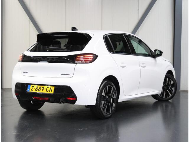 Peugeot 208 Hybrid 100PK e-DCS6 Allure | AppleCarplay/Android Auto | Armsteun | Parkeersensoren | Navigatie | FULL LED | Lederen Stuurwiel | Climate Control | Cruise Control | 16" LMV | Isofix | Privacy Glass |